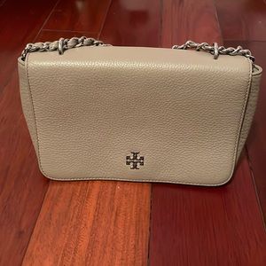 Beige Tory Burch purse (barely used)
